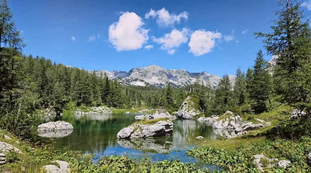7 lakes hike