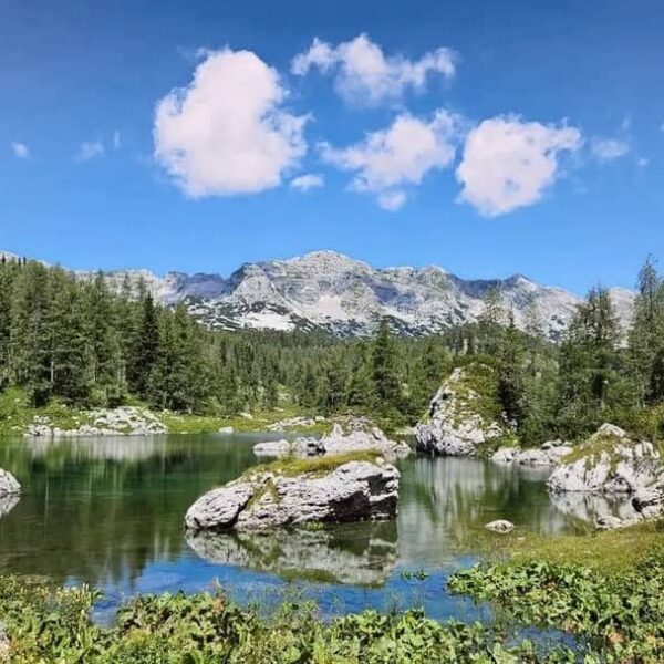 7 lakes hike